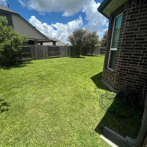 gardening service by BonEZ Elemental Lawn &amp; Landscaping reviewed on August 18, 2025