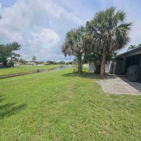 landscape maintenance by Furia Global LLC reviewed on November 24, 2025