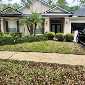 landscaping by Davis Property Maintenance reviewed on August 19, 2025
