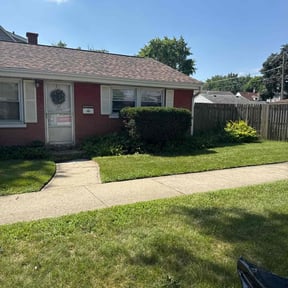 Bush Trimming by KMG Pavers &amp;  Rockwalls LLC reviewed on November 21, 2025