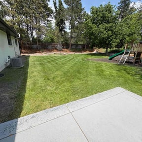 gardening service by Willow Hill Landscaping & Lawn Care reviewed on August 20, 2025