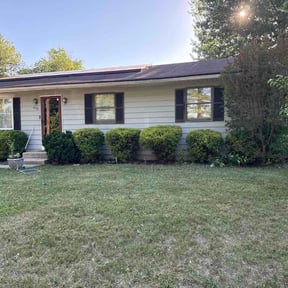 Bush Trimming by Padro Lawn and Window reviewed on June 16, 2026