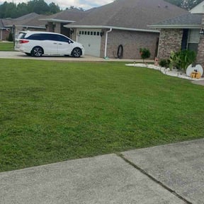 yard maintenance by Way family lawn grooming reviewed on November 24, 2025