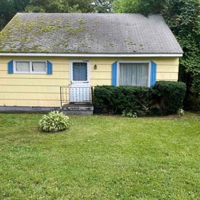 Bush Trimming by Integrity Lawn Care LLC reviewed on August 16, 2025
