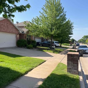 residential landscaping by Osell Lawn Care LLC reviewed on August 18, 2025