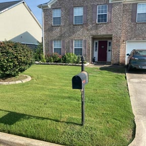 residential landscaping by Jennifer Runyon reviewed on December 14, 2025