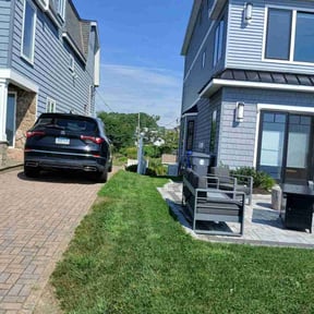 yard service by Natural Impressions LLC reviewed on November 23, 2025