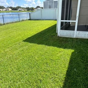 yard maintenance by Ultimate Landscape Contractor reviewed on January 8, 2026