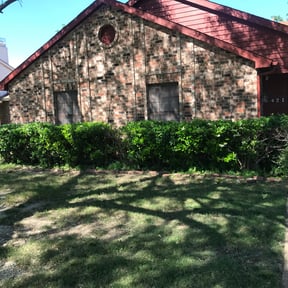 Bush Trimming by Lifestyle Enterprises, LLC reviewed on August 20, 2025