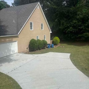 Bush Trimming by Stuarts lawn care reviewed on May 27, 2026