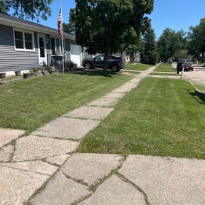 grass cutting by Rise Lawn Care reviewed on April 19, 2025