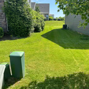 lawn maintenance by Dura Yard Service reviewed on July 27, 2022