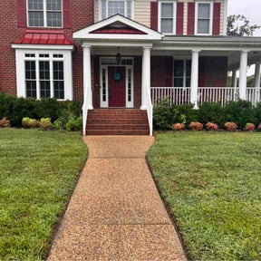 lawn care services by Damascus Home Properties reviewed on October 29, 2024