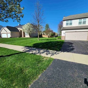 yard work by Midwest Lawn Care reviewed on August 27, 2024