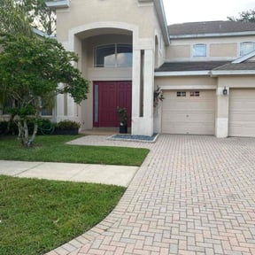 yard work by REAMSLAWNCARE LLC reviewed on August 21, 2025