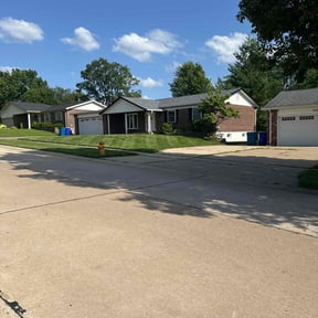 landscape maintenance by Adan's Hauling reviewed on December 16, 2025