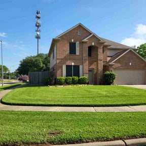 residential landscaping by Harps landscaping and More llc reviewed on November 20, 2025