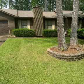 landscape maintenance by My Family Lawn Care reviewed on April 23, 2024