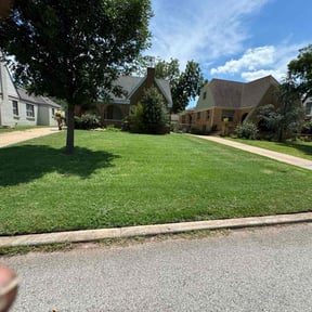 yard care by MrGoGiver Property Maintenance & Restoration Solutions reviewed on August 16, 2025