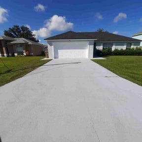 grass cutting by Juan&#039;s Lawn Care reviewed on May 9, 2024