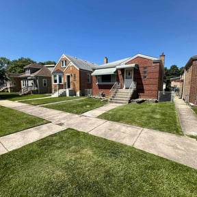 residential landscaping by Sarmientos Landscaping reviewed on September 18, 2024