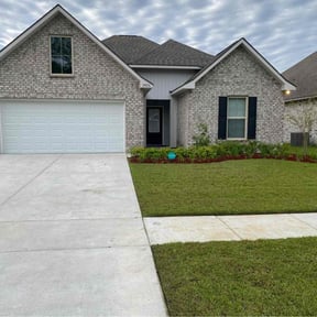 yard maintenance by Chloe’s Lawn Care LLC reviewed on August 16, 2025