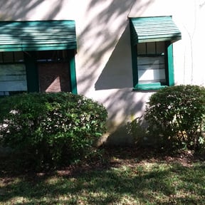 Bush Trimming by Copperfield Lawn reviewed on August 18, 2025