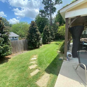 yard maintenance by Lando Lawn Care & Landscaping reviewed on August 18, 2025