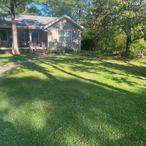 lawn care by Sinceres Lawn &amp; Maintenance reviewed on September 13, 2023