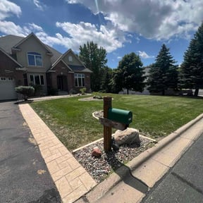 Leaf Removal by Curry&#039;s mowing reviewed on July 24, 2022