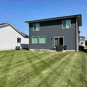 yard service by Emerson mowing reviewed on August 15, 2025