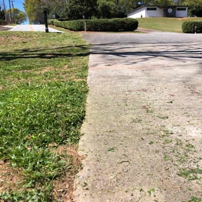 grass maintenance by Nate's Scapes reviewed on May 3, 2024