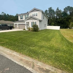 residential landscaping by Michael's Superior Lawn Service reviewed on December 18, 2025