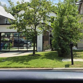 landscape maintenance by AB Flores Landscaping reviewed on August 17, 2025