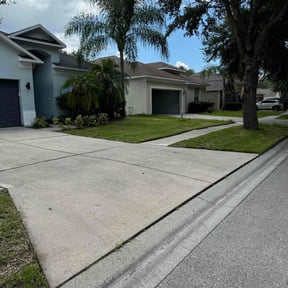 residential landscaping by EZ Taskin LLC reviewed on August 19, 2025