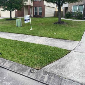 lawn service by keyes and company reviewed on August 17, 2025