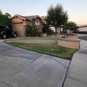 Bush Trimming by J Jr’s Lawn Maintenance reviewed on July 26, 2022