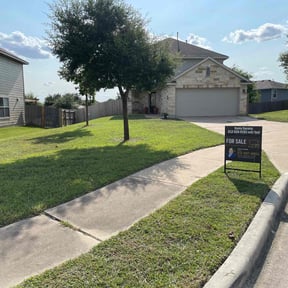lawn service by EMP Lawn Services, LLC reviewed on August 20, 2025