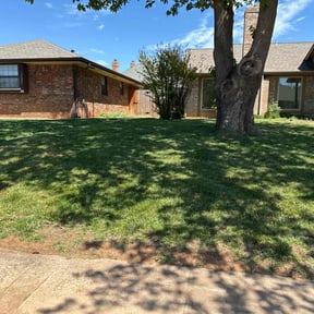 grass cutting by R J Lawn Care reviewed on April 26, 2019