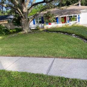 yard work by Craft's Lawn Care reviewed on November 21, 2025