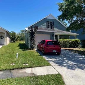 landscape maintenance by Green Lock Property Management reviewed on August 21, 2025