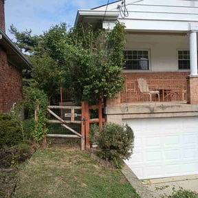 Bush Trimming by La Roca Landscaping reviewed on October 23, 2025