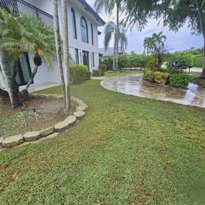residential landscaping by Electric Cut Lawn Care LLC reviewed on August 18, 2025