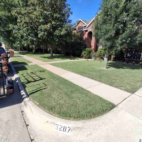 yard work by Andrew White reviewed on April 13, 2022