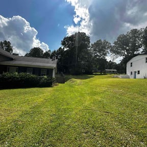 yard maintenance by Lopez Landscaping reviewed on August 13, 2025