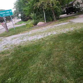 Flower Bed Weeding by Custom Cuts reviewed on July 24, 2026