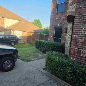 Bush Trimming by Nates Lawn Service reviewed on July 16, 2026