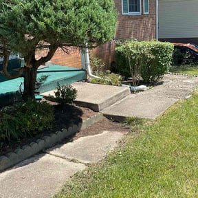 Flower Bed Weeding by Prestige Worldwide Landscaping reviewed on June 29, 2026
