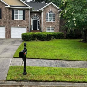 landscape maintenance by Make it right landscape and preservation service reviewed on August 20, 2025