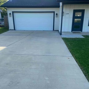 turf care by Terrence Johnson reviewed on August 20, 2025